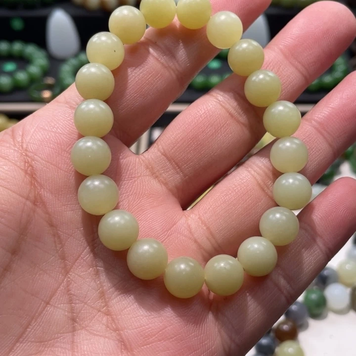 和田玉未镶嵌手串