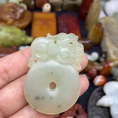 蛇纹石玉未镶嵌颈饰51