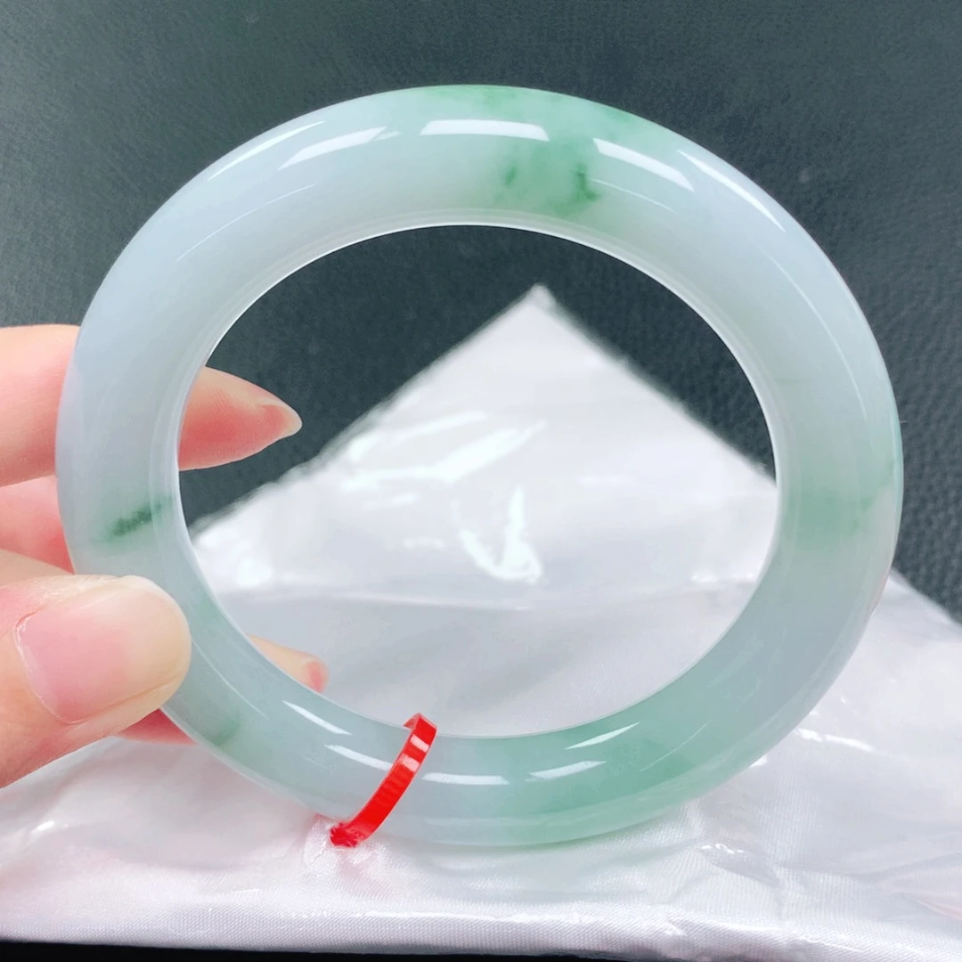 翡翠未镶嵌手镯57圈