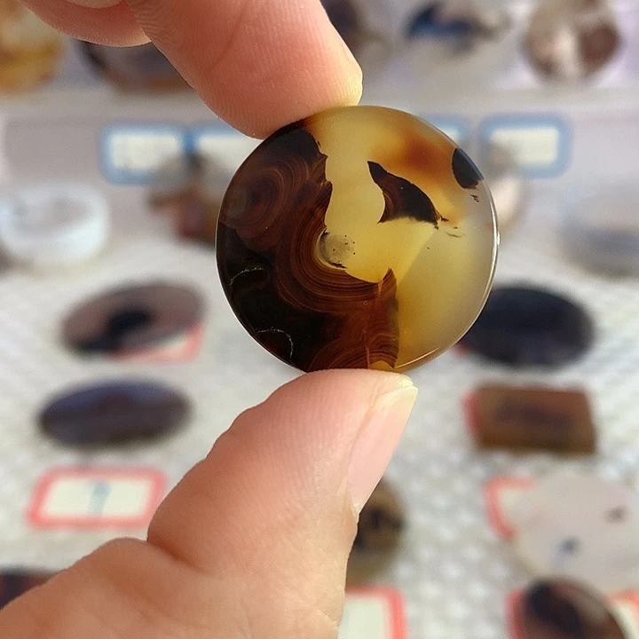 玛瑙/玉髓合金颈饰