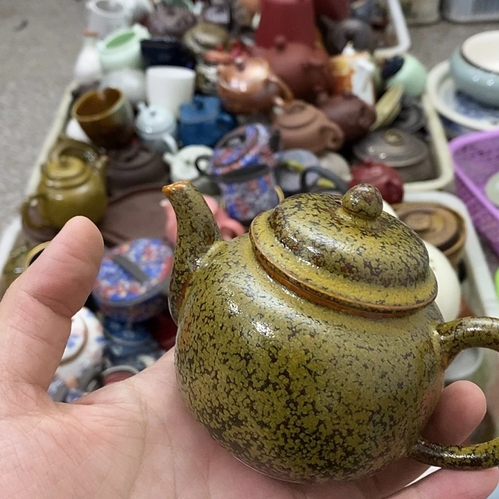 陶瓷艺术品及陶瓷壶