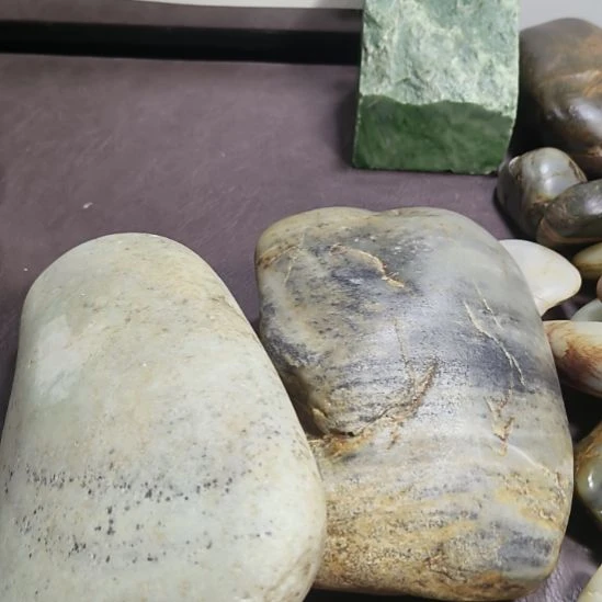 華***航未镶嵌和田玉（糖玉）摆件