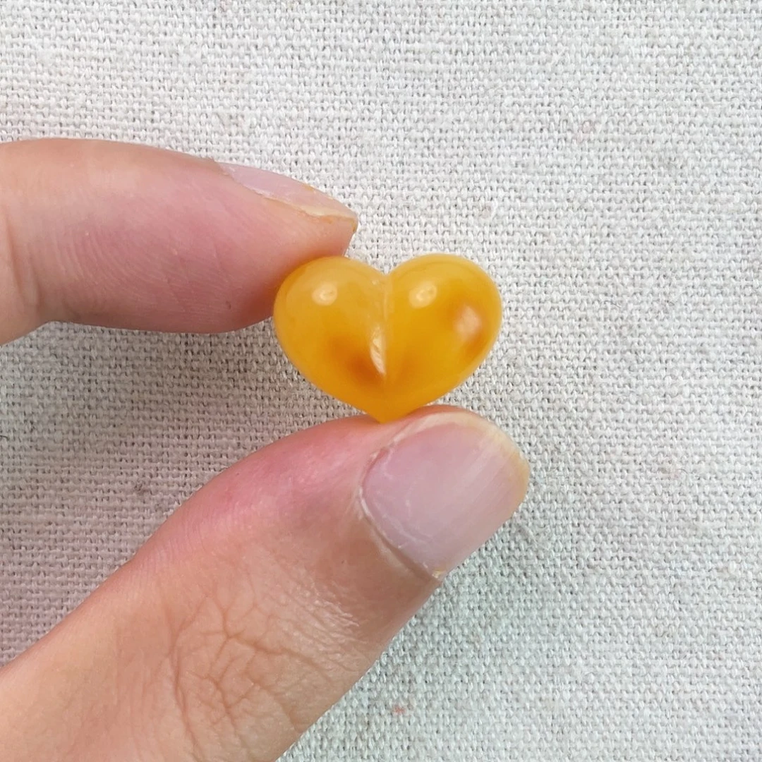 琥珀未镶嵌珠宝奇石屁桃