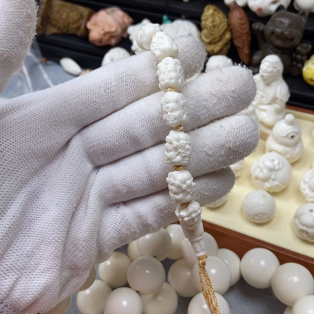 乌***王手串/手链鹿骨黄财神