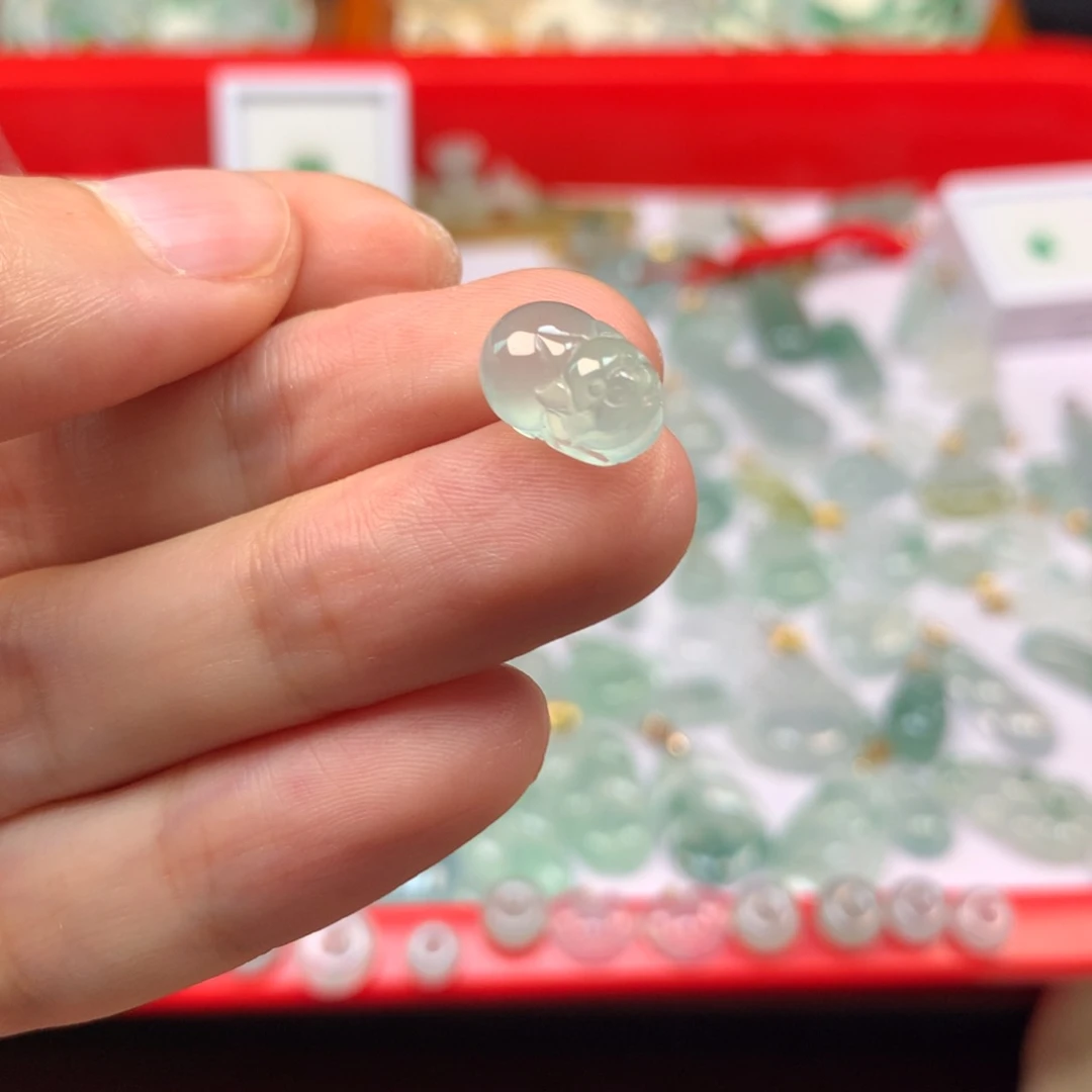 【闪购商品】吊坠(不含链)未镶嵌翡翠