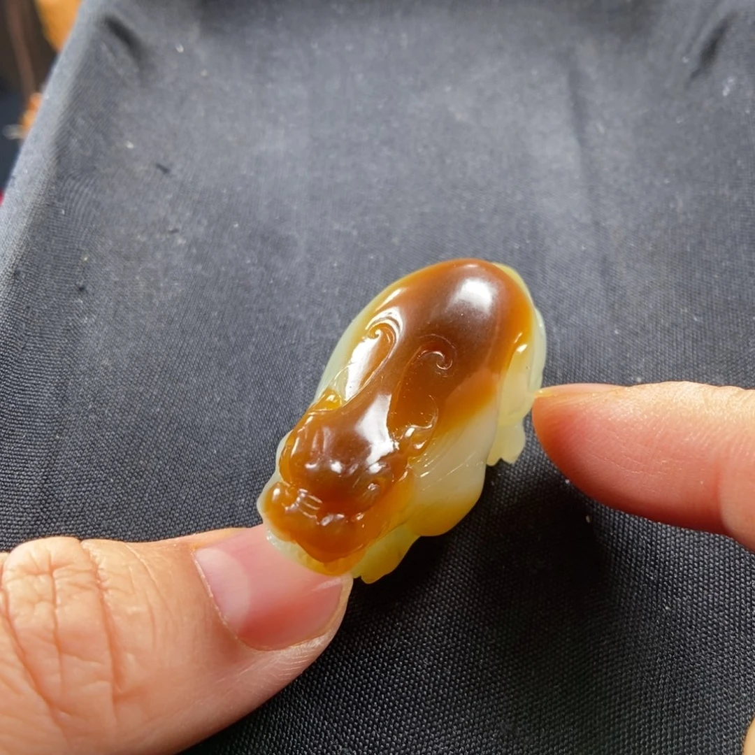 和田玉（糖玉）未镶嵌颈饰
