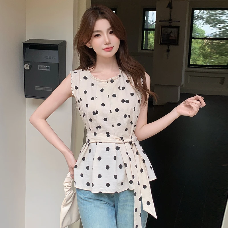 法式复古设计感花边波点无袖衬衫女2025夏季新款收腰绑带背心上衣