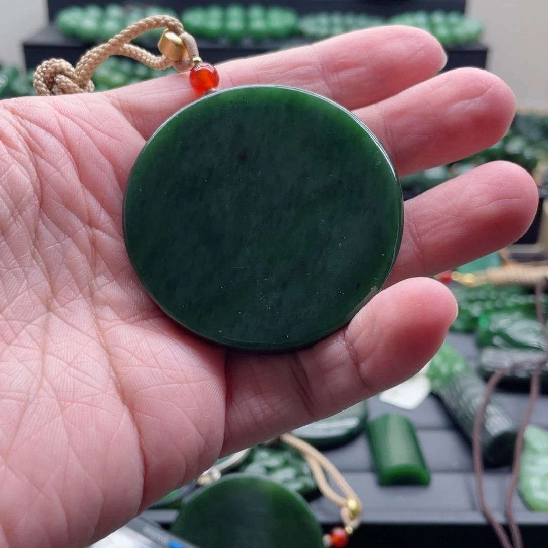 和田玉（碧玉）未镶嵌颈饰