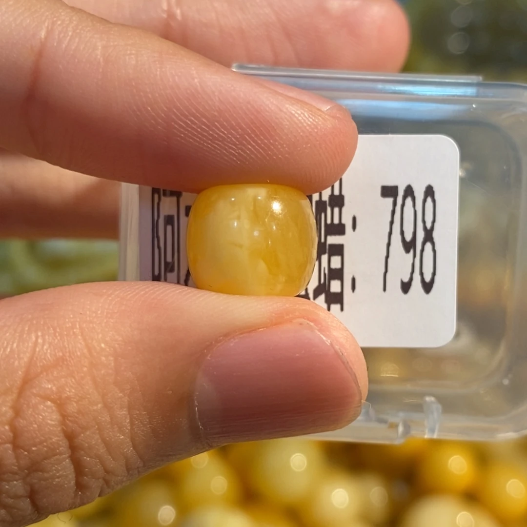琥珀未镶嵌珠宝奇石798
