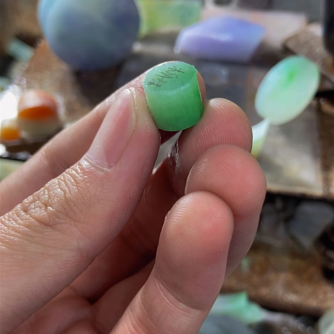 定制翡翠未镶嵌k**e定制