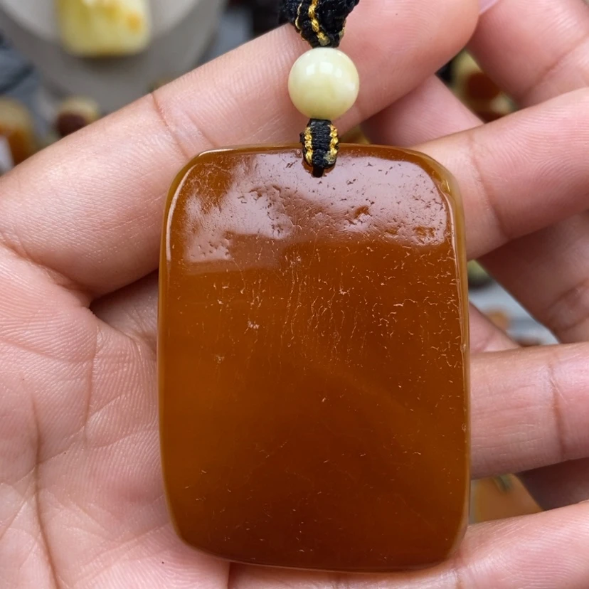 【闪购商品】琥珀颈饰未镶嵌