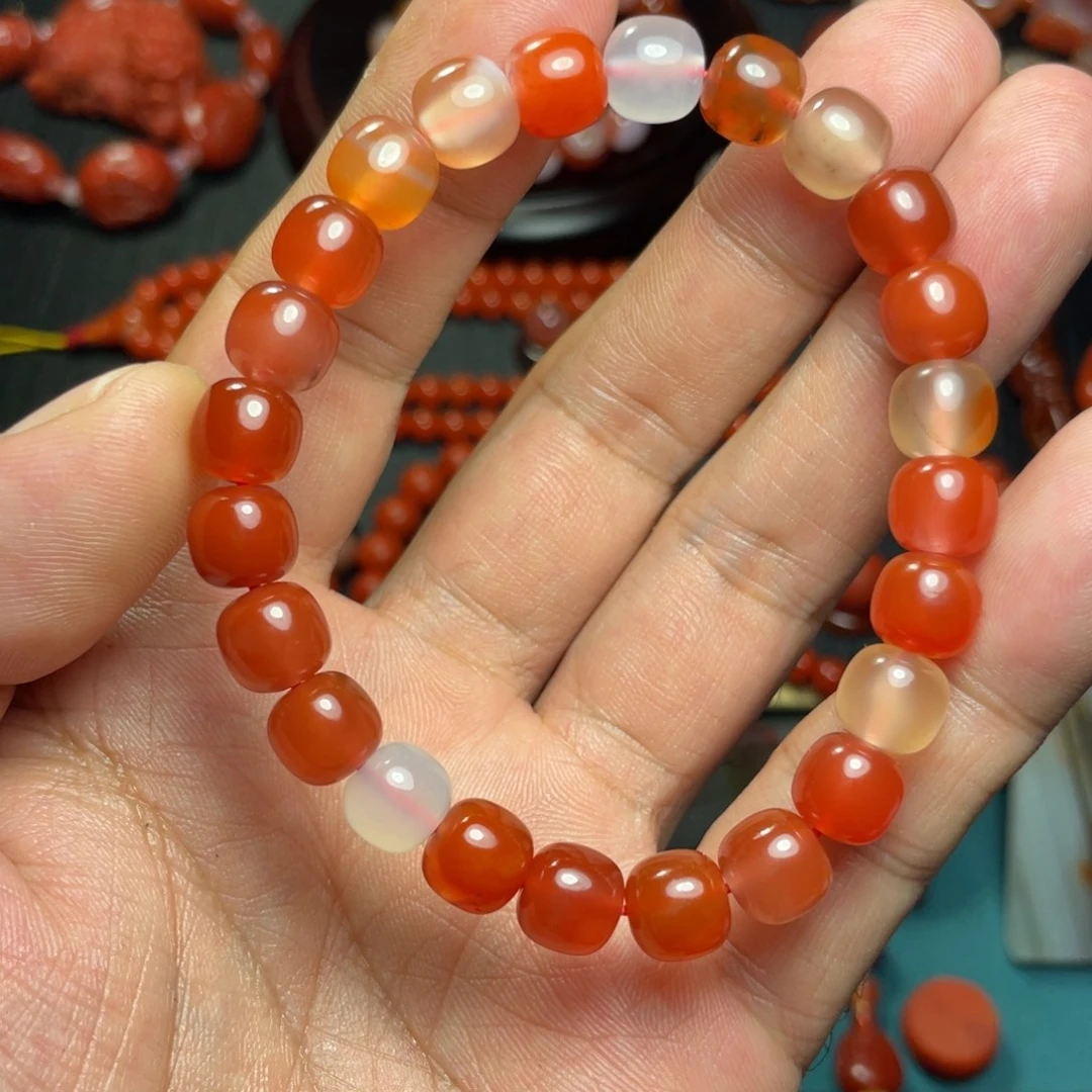 南红玛瑙配饰未镶嵌