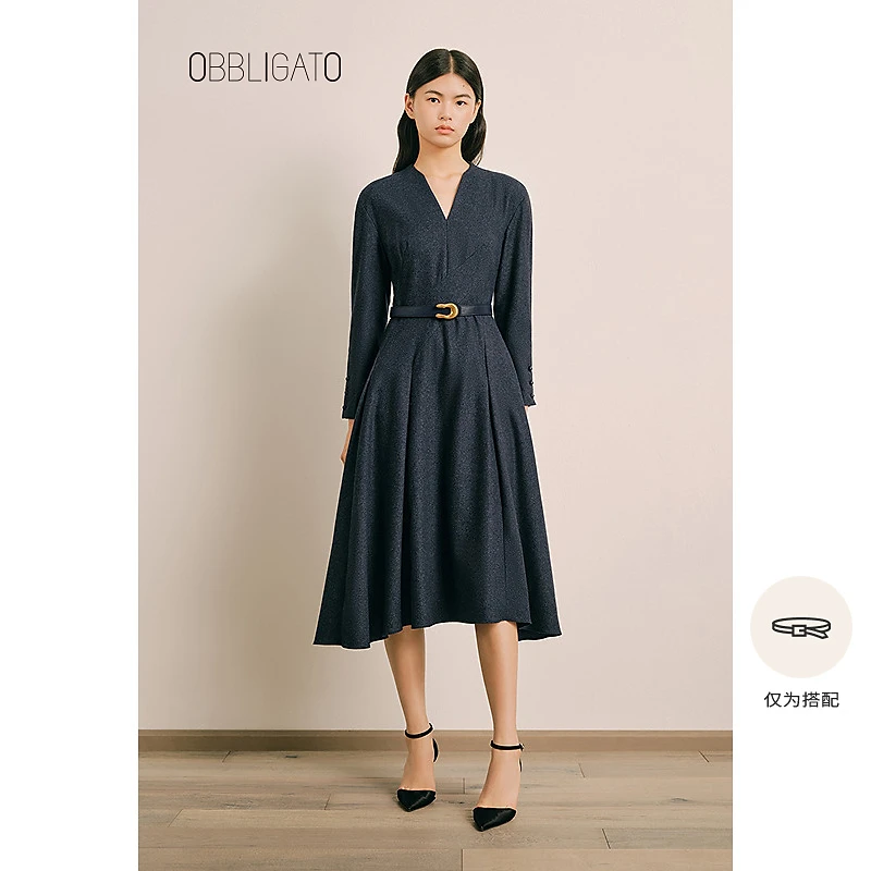 OBBLIGATO奥丽嘉朵2024秋冬1C34505390新品V领不规则下摆连衣裙