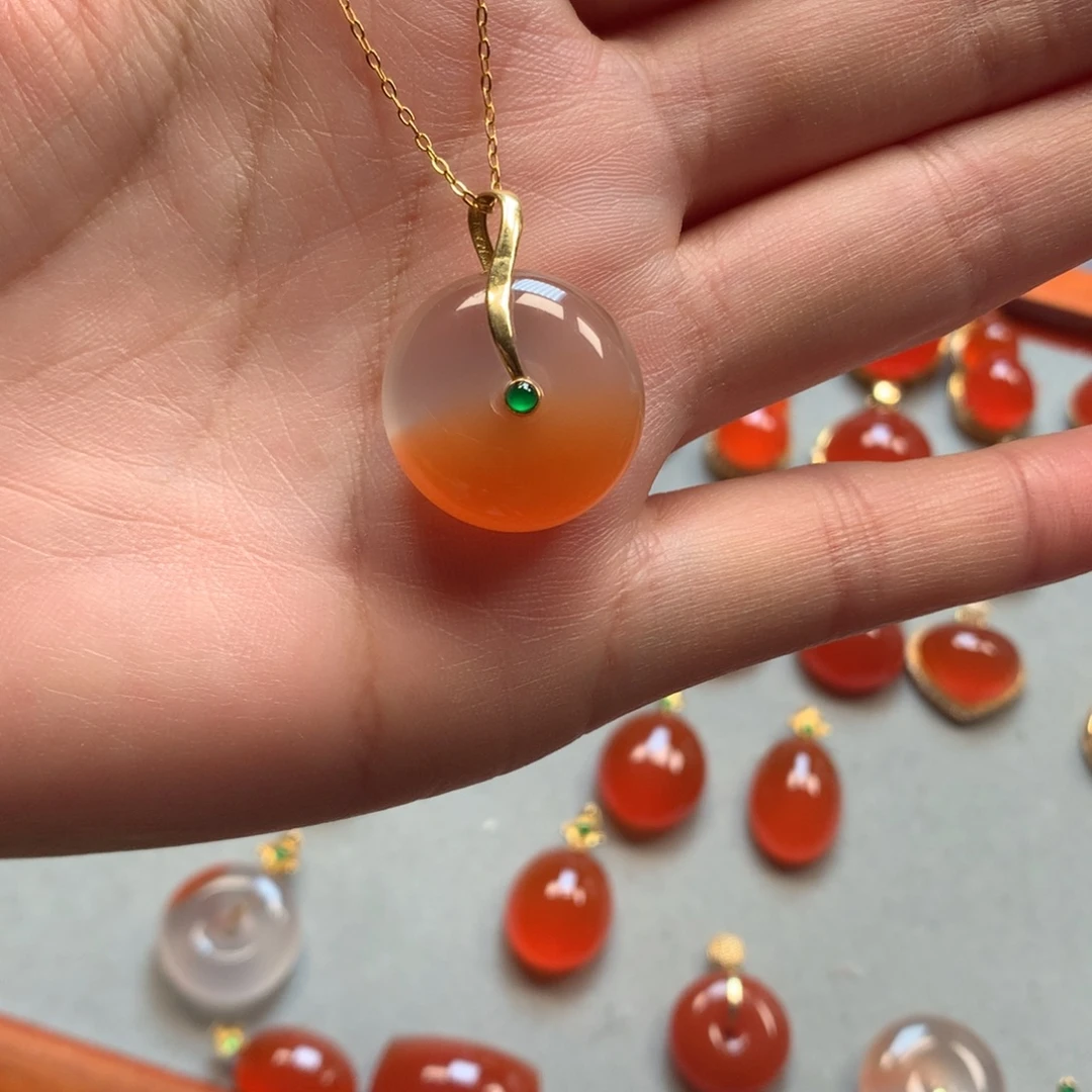 O***k南红玛瑙未镶嵌颈饰