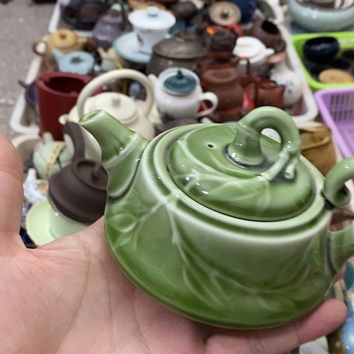陶瓷艺术品及陶瓷壶
