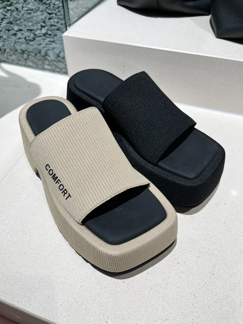 KAKA NUOYA  1718  夏季时尚厚底拖鞋