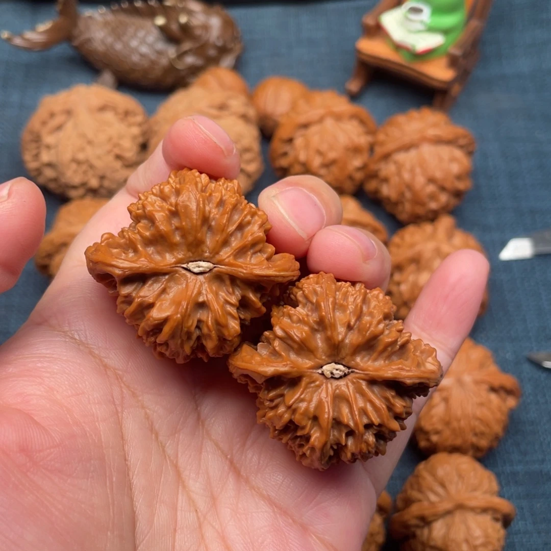 吊***起文玩核桃把件40全品满天星