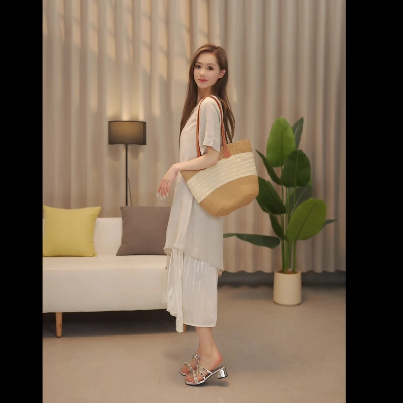 夏季新款休闲宽松亚麻拼接设计感显瘦气质文艺连衣裙