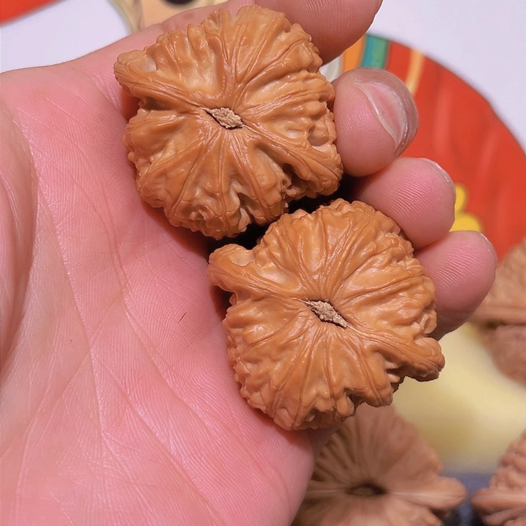 文玩核桃吊坠安*白狮子41