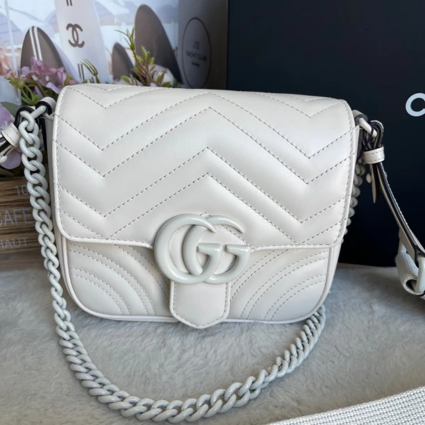 99新 GUCCI/古驰 古驰白色马蒙方胖子