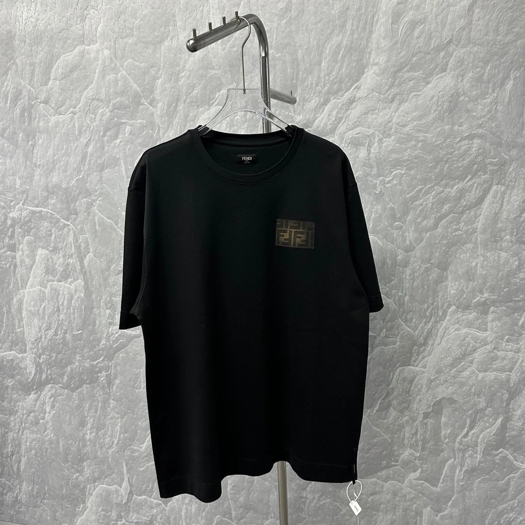 未使用 FENDI/芬迪 双F刺绣贴布徽标圆领短袖 XXXL码 D18547