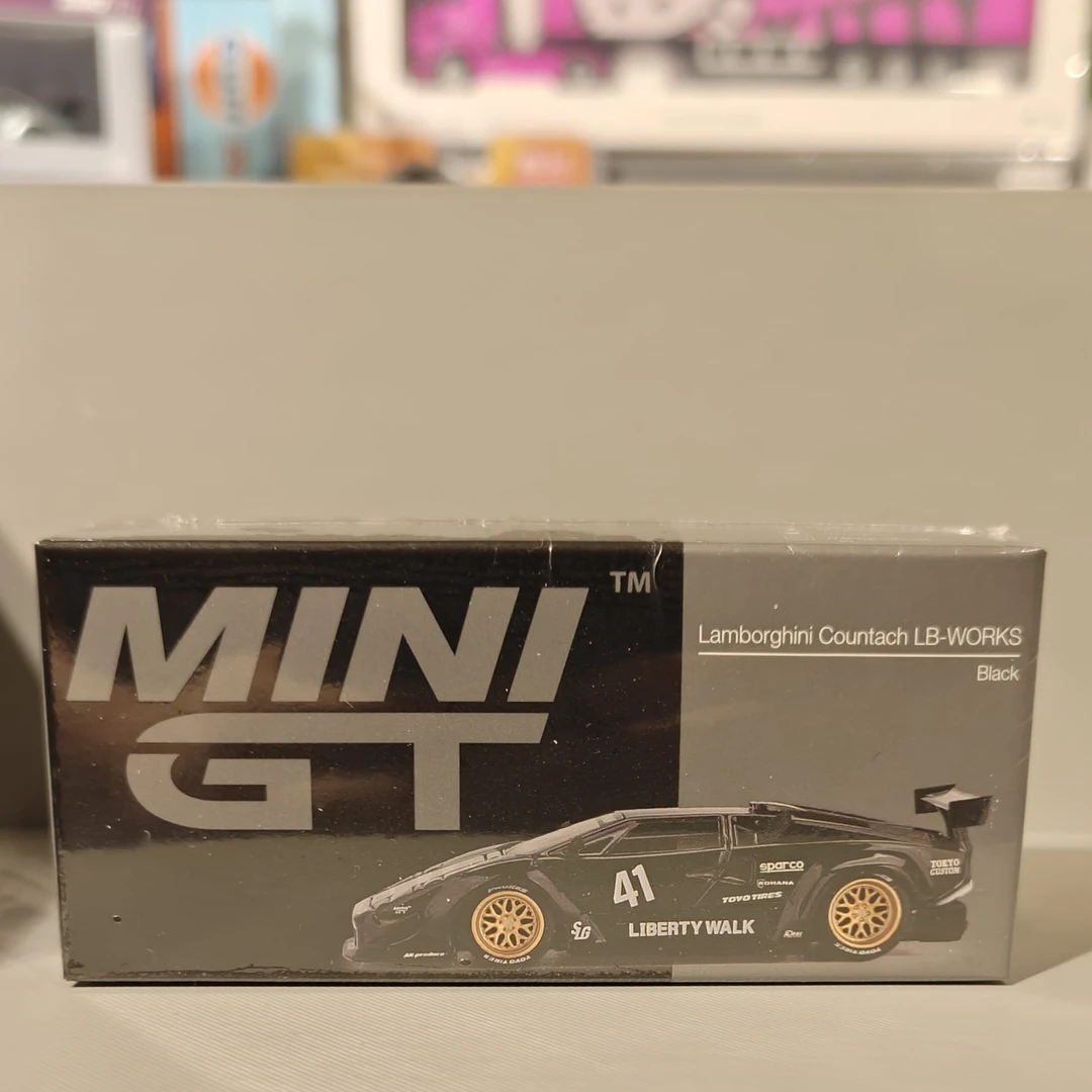 minigt 1:64 兰博基尼康塔什LB-WORKS 黑色 合金汽车模型 1081