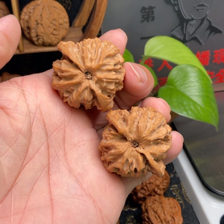 文玩核桃吊坠1*.苹果圆42全品原桩无药