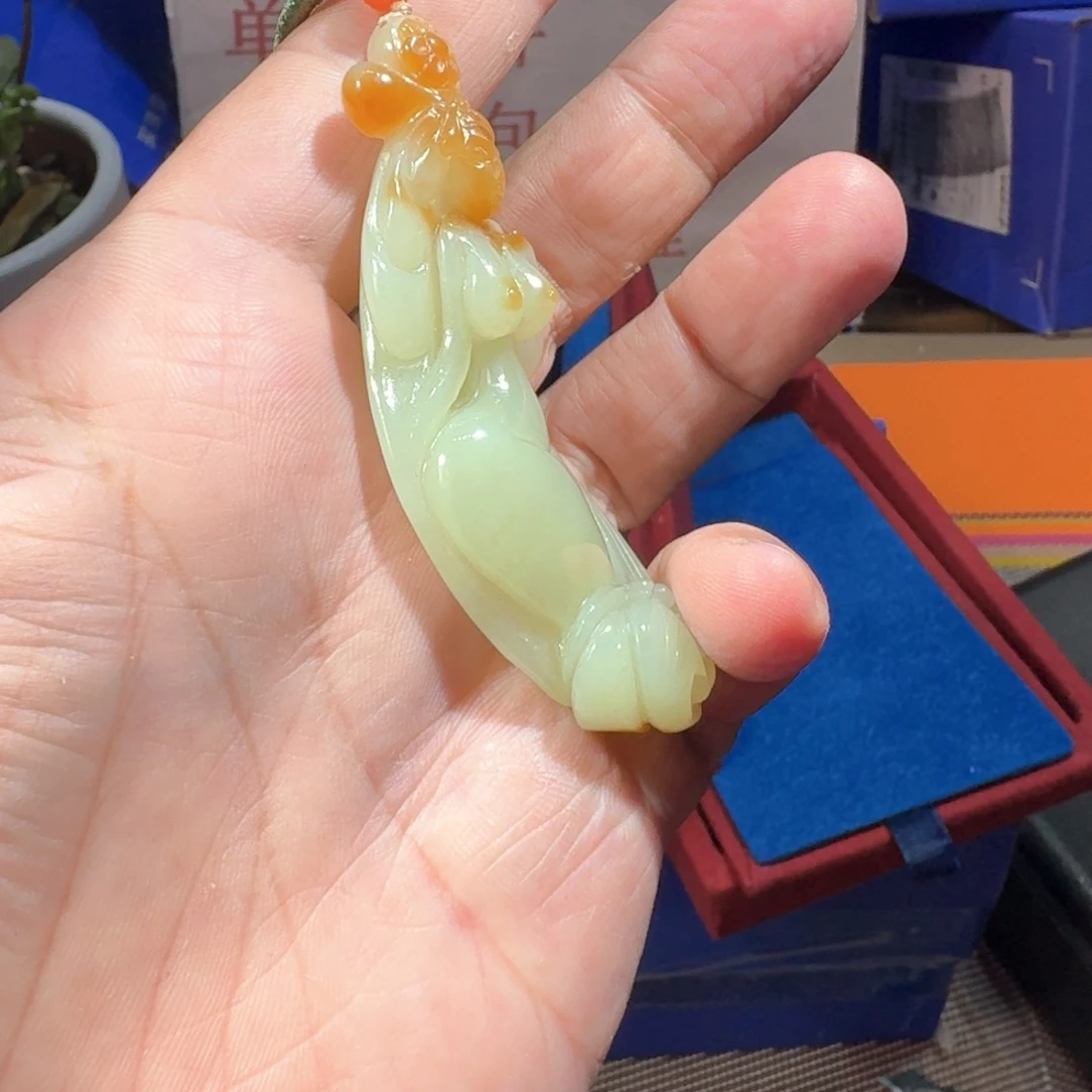 和田玉（糖玉）未镶嵌车挂