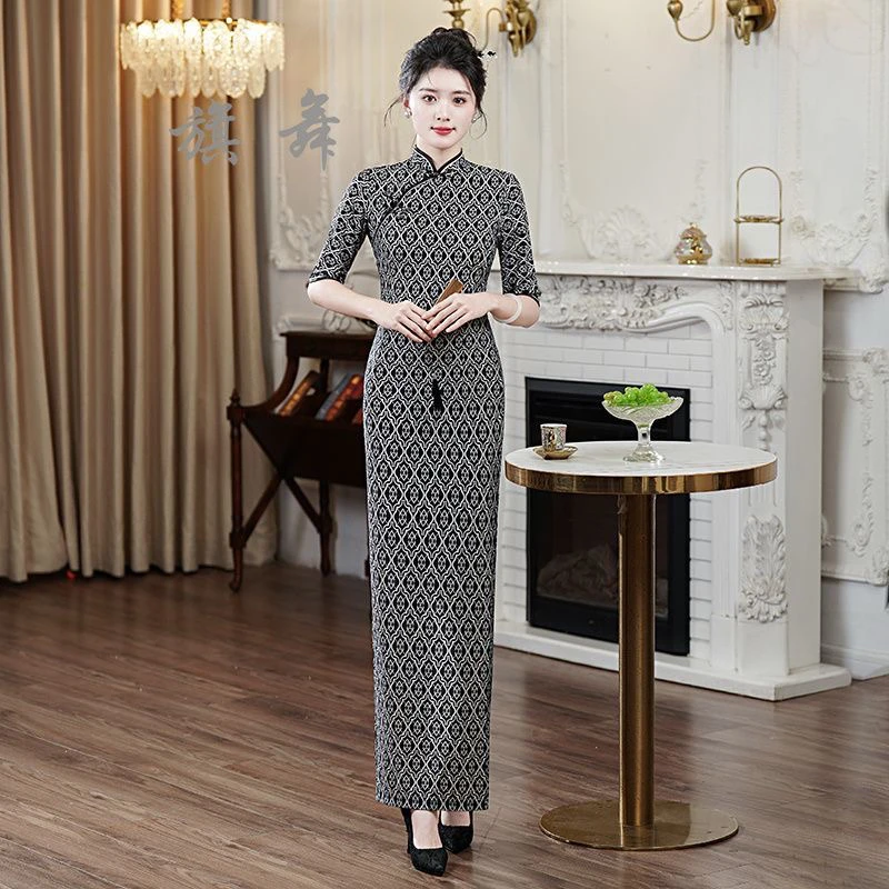 改良旗袍2025新款年轻款高端优雅中国风长款日常可穿中袖连衣裙