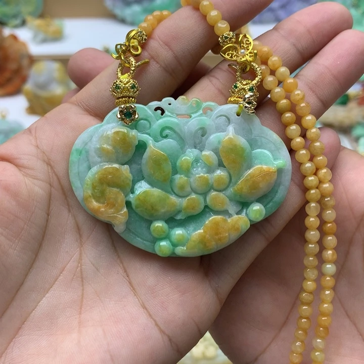 颈饰未镶嵌翡翠翡翠