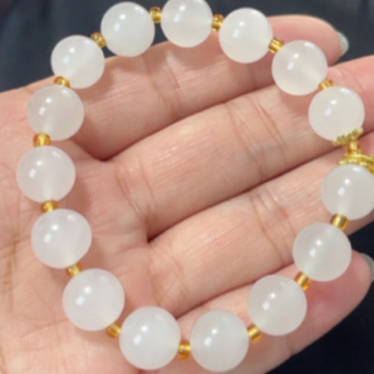 天山翠白冰透手串
