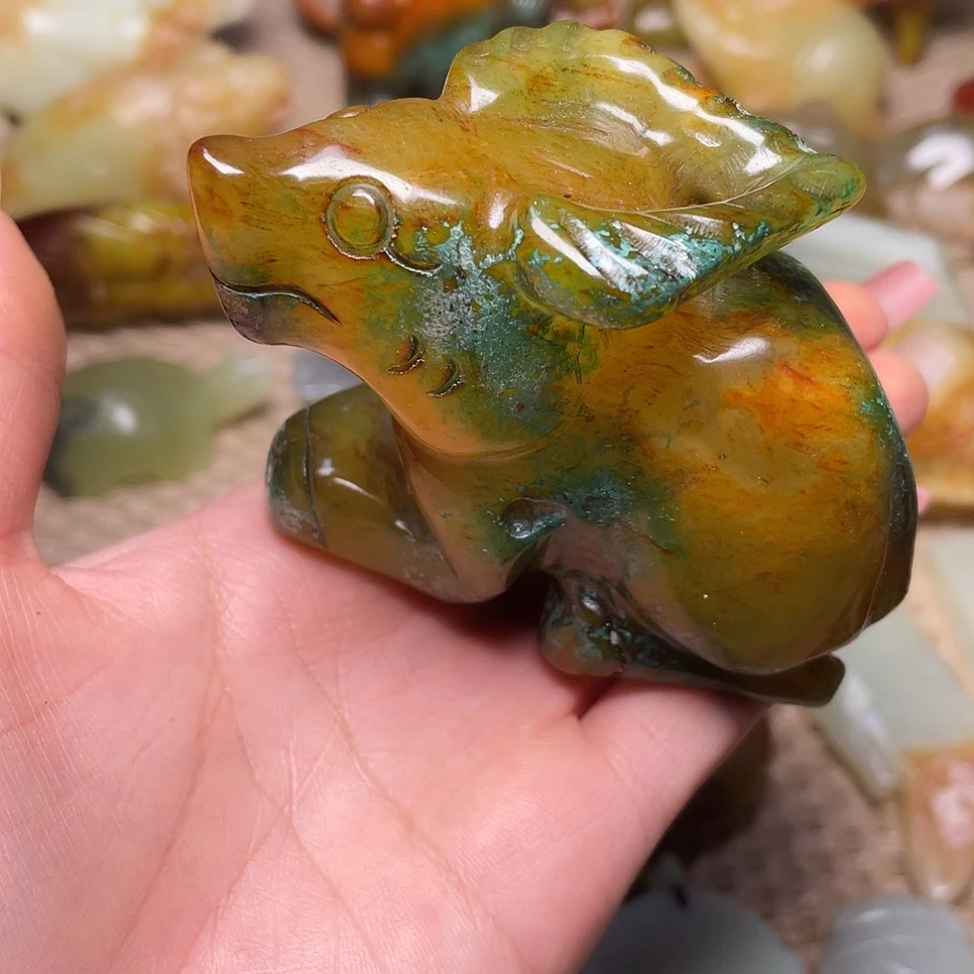 蛇纹石玉未镶嵌如图