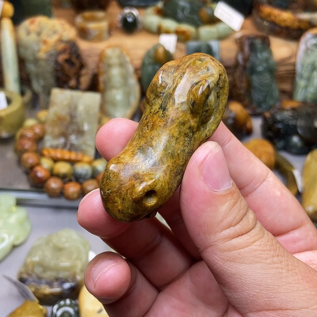 岫岩河磨玉（透闪石质玉）未镶嵌珠宝奇石