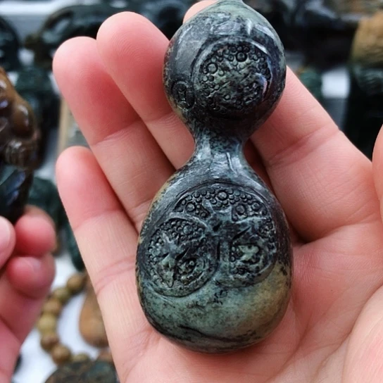 岫岩河磨玉（透闪石质玉）未镶嵌把件