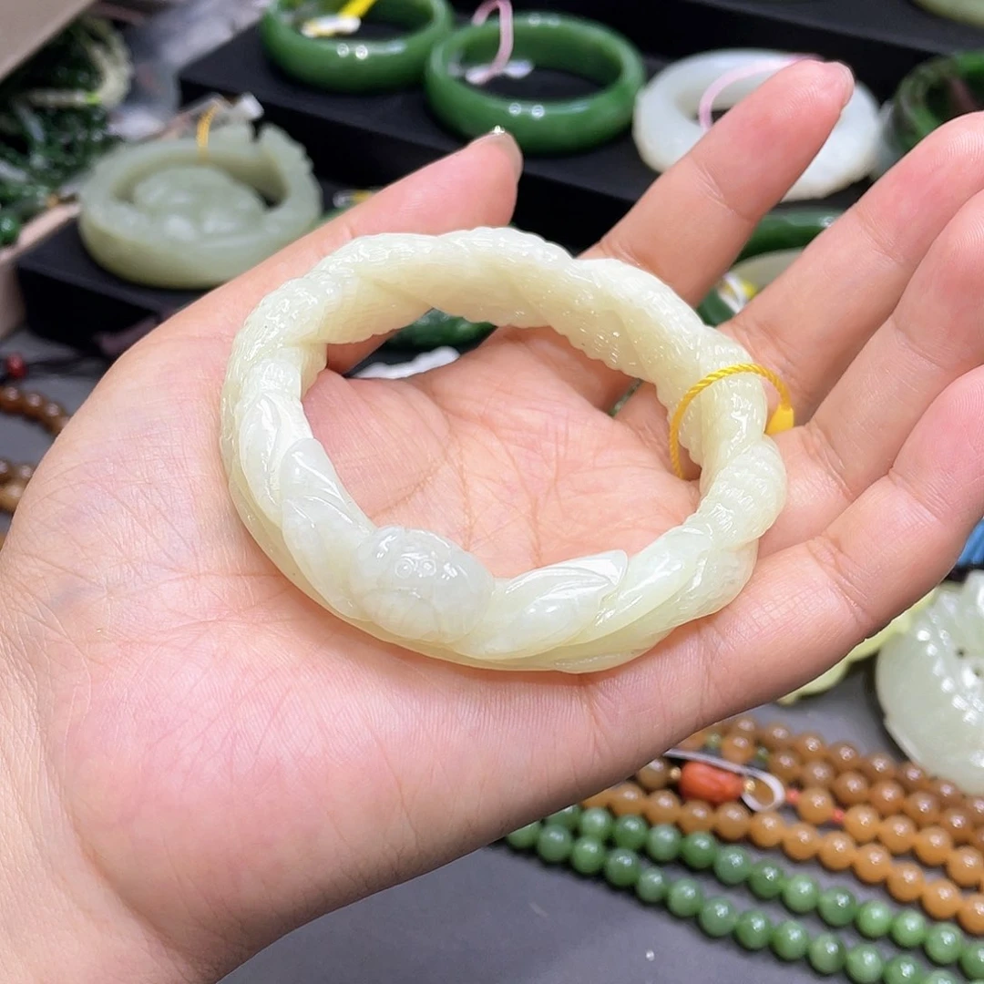 和田玉手镯59圈口20未镶嵌