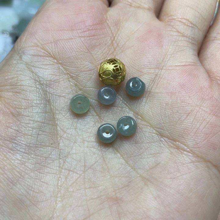 翡翠挂件未镶嵌胖*霓479999999999