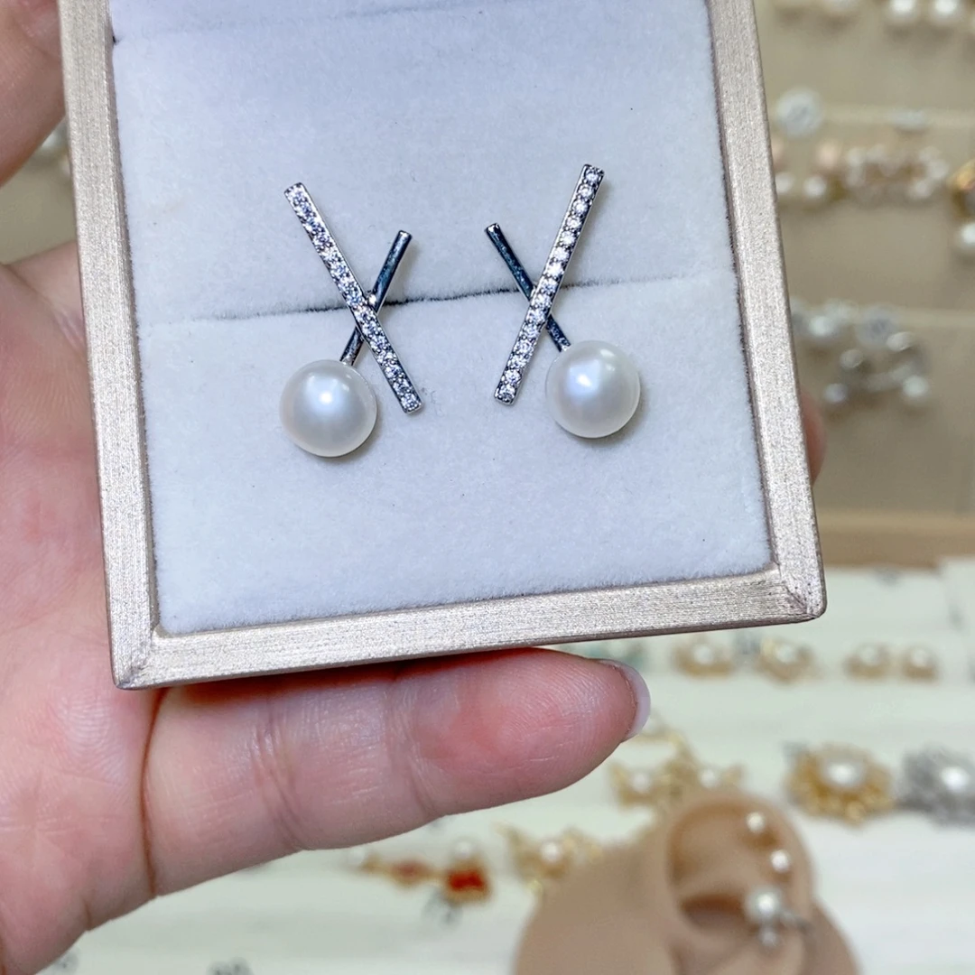 银S925镶嵌耳饰淡水珍珠