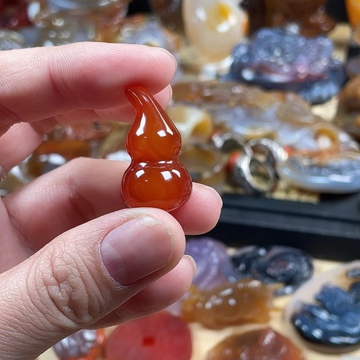 玛瑙/玉髓未镶嵌颈饰尺寸30mm