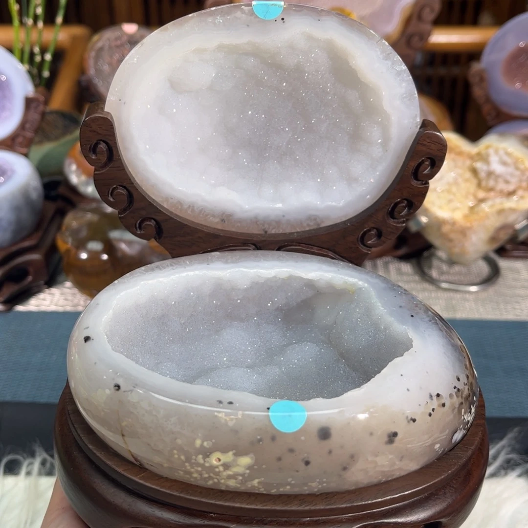 未镶嵌水晶大型摆件（非配饰）