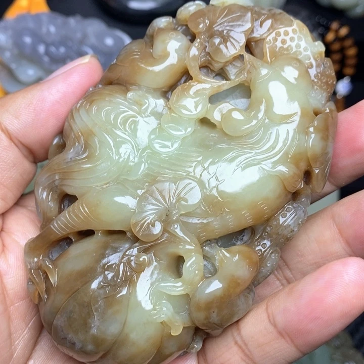 颈饰未镶嵌和田玉