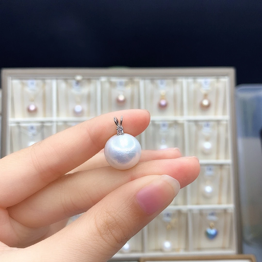 淡水珍珠合金颈饰