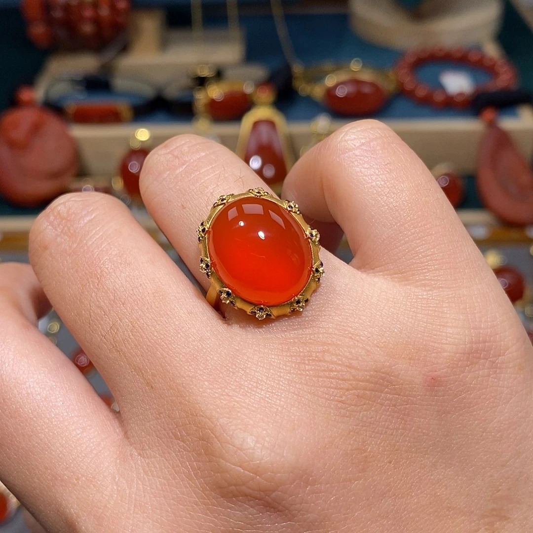 南红玛瑙18K金镶嵌戒指