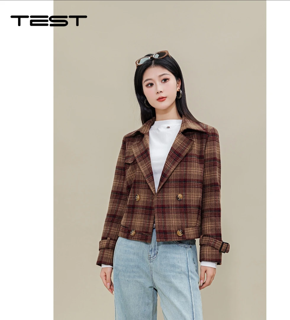 她之蝶25春新款短呢外套2251024