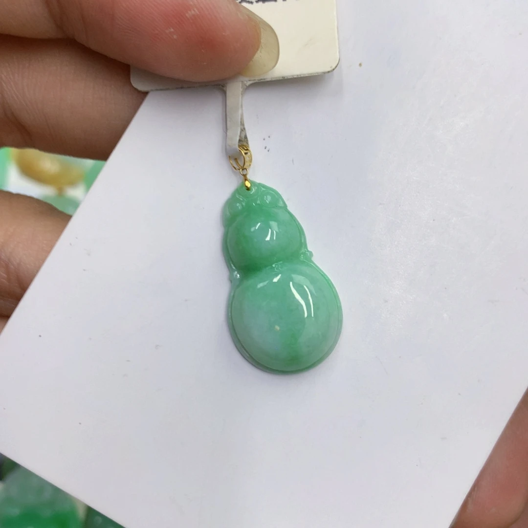 颈饰18K金镶嵌翡翠翡翠