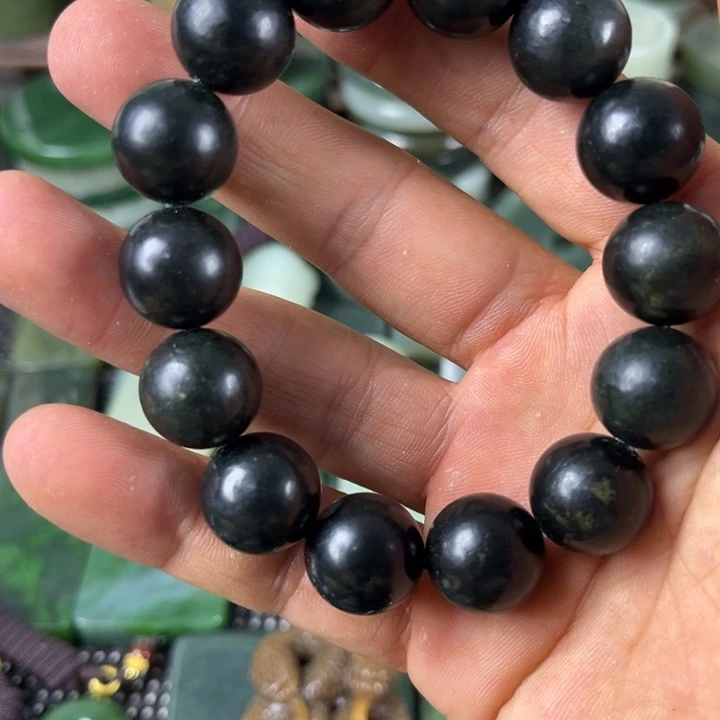 和田玉未镶嵌珠宝半成品