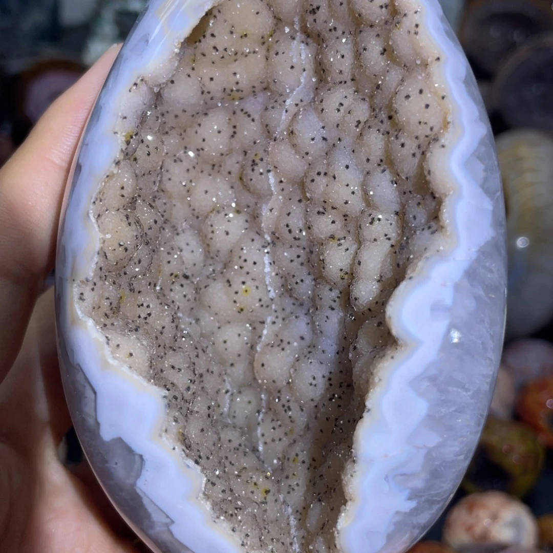 未镶嵌水晶大型摆件（非配饰）