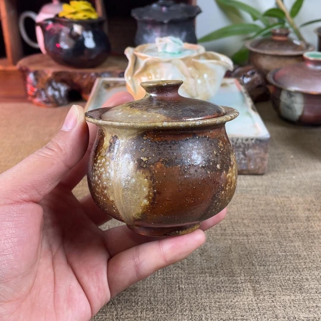 柴烧。 盖碗。  金珍珠。  容量150