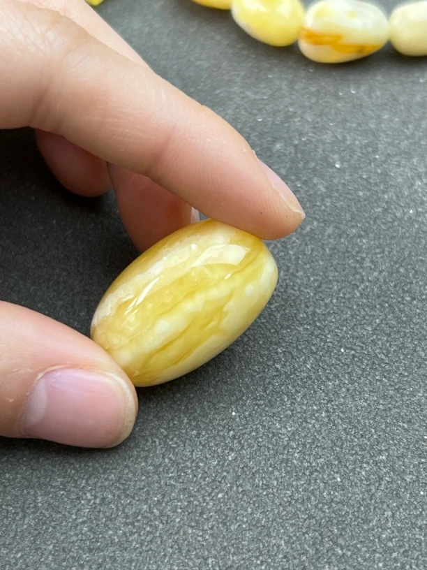 17.8✖️27.8金白黄白花虎皮问桶珠琥珀