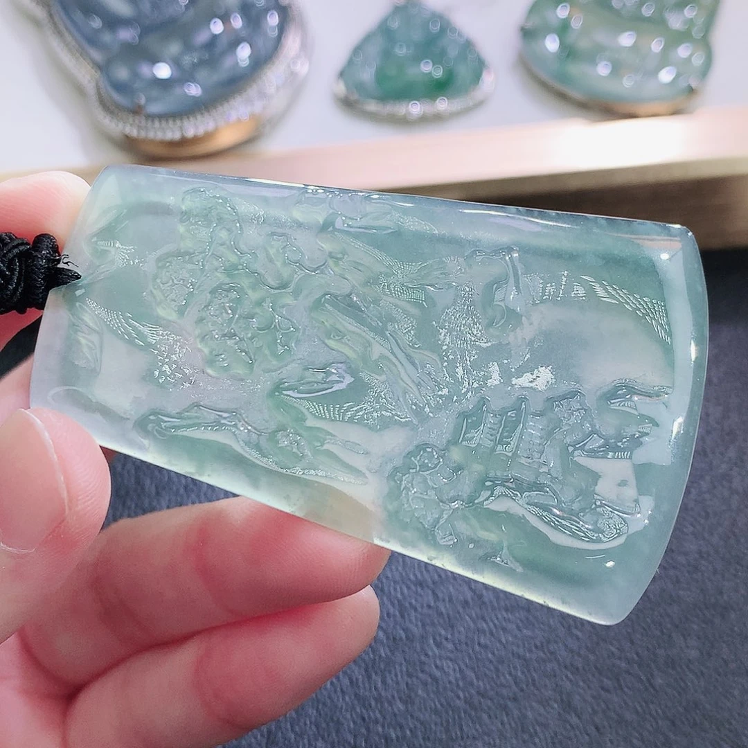 翡翠未镶嵌挂件翡翠