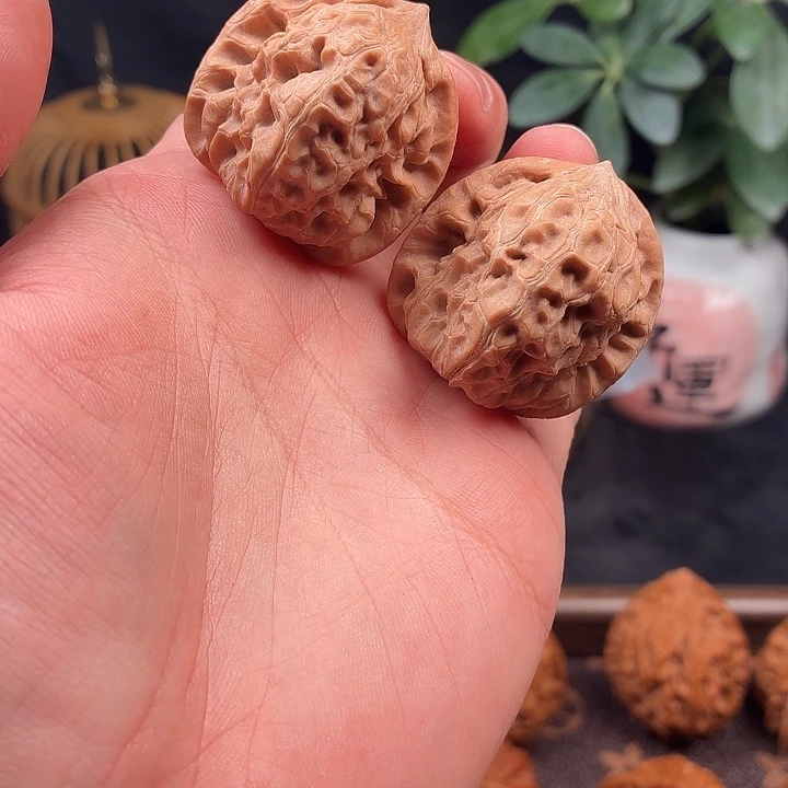 吊坠文玩核桃白蛇骨